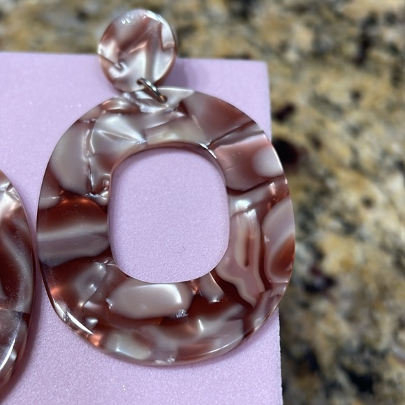 Free People Resin Drop Hoop Earrings - Picture 6 of 11